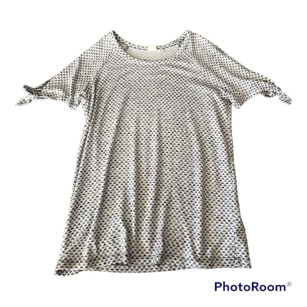 ⚡️(NWOT) Adorable Cold Shoulder Tie⚡️